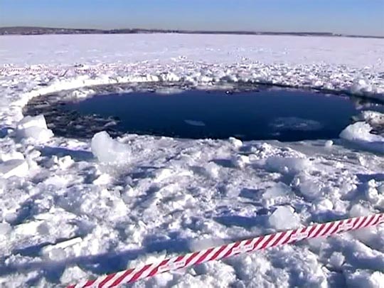 20130401 01 lake ロシアに衝突した隕石をついに発見！重さは570キロ！
