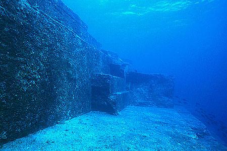 adb 2916 与那国島海底遺跡。正体は遺跡か、自然の生み出したものか。