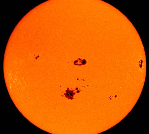 Sun sunspot 黒点と景気の動向！不思議と一致する太陽と経済。