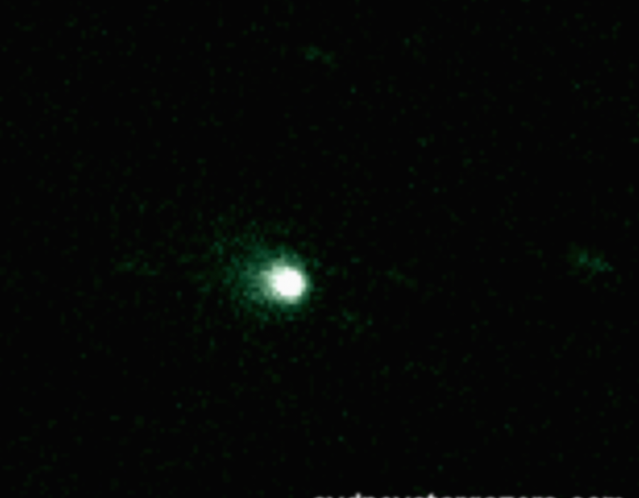 comet elenin 6th may large2 900x702 エレニン彗星。謎の電波を発する天体。