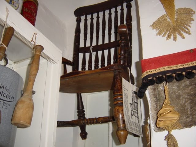 Busby Chair バズビーの椅子、現在も残る呪いの椅子。